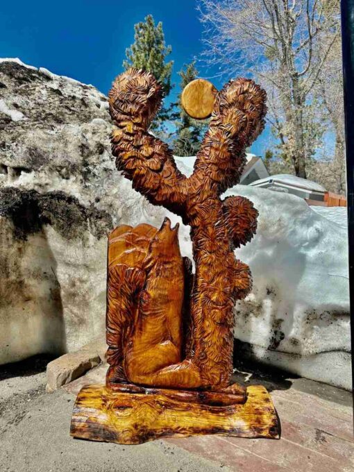 Custom chainsaw carving stump sculptures