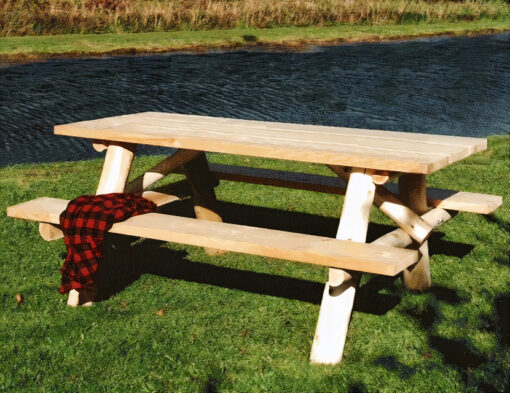 Lakeland mills picnic table - image 2