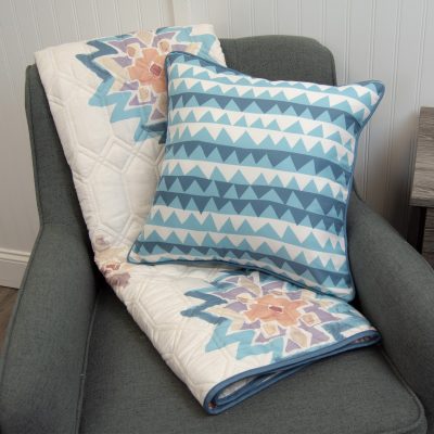 Y20335 pueblo pillow stripes lifestyle