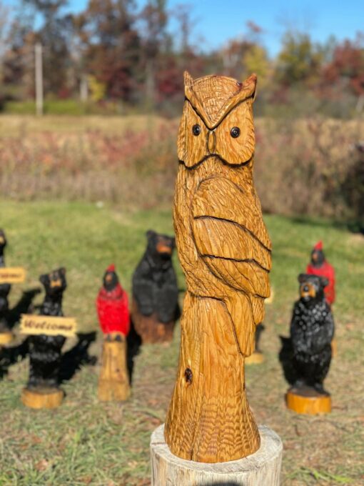 Owl chainsaw carving