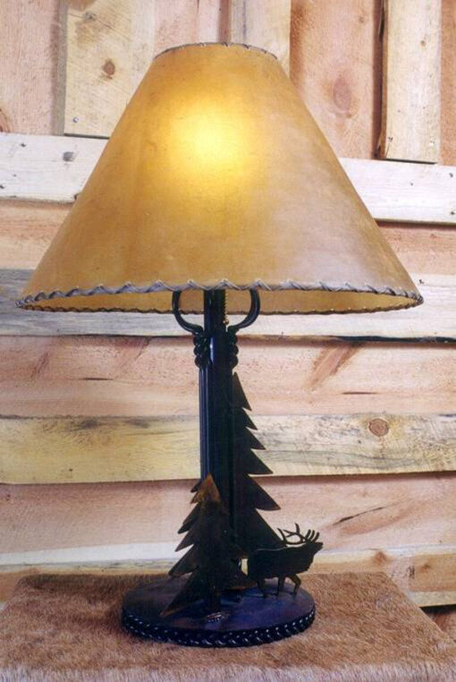 Rustic iron wilderness lamp - image 2