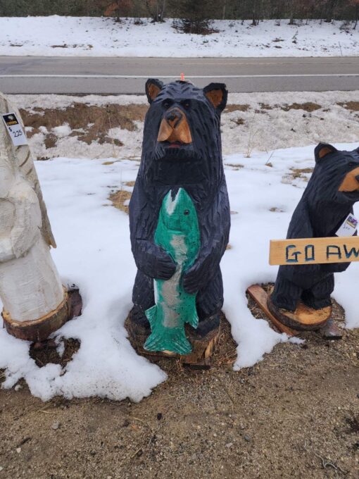 Fishing bear chainsaw carving